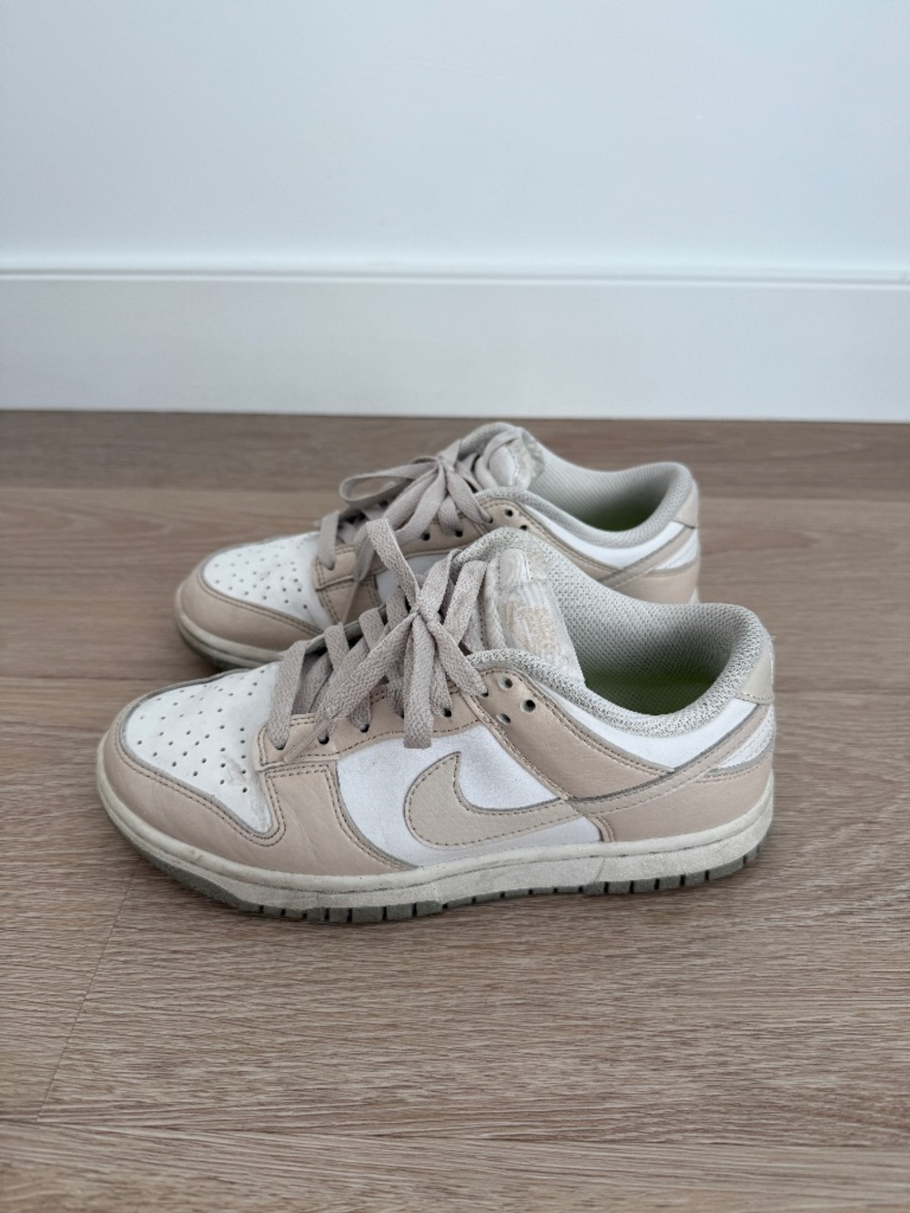 Nike Women’s Dunk Light Brown/Beige